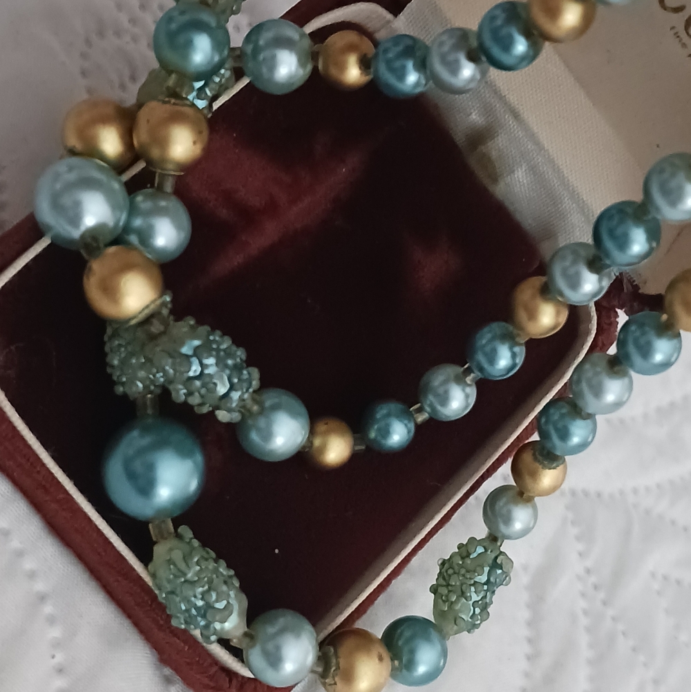 Vintage Japan 50s Teal and Gold Beaded Women's Necklace - Picture 2 of 10